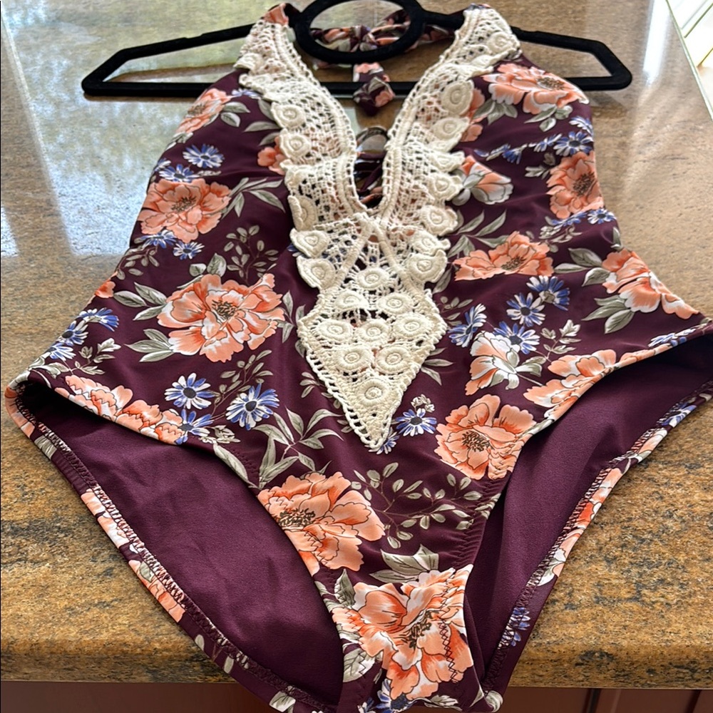 [Like 🆕] Kona Sol- Medium- Floral Halter One-Piece Swimsuit - Picture 6 of 9